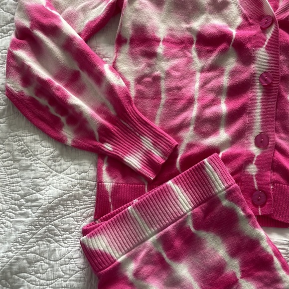 Generation Love - large/XL - Matching Sweater and Pants Pink Tie Dye - Picture 3 of 8